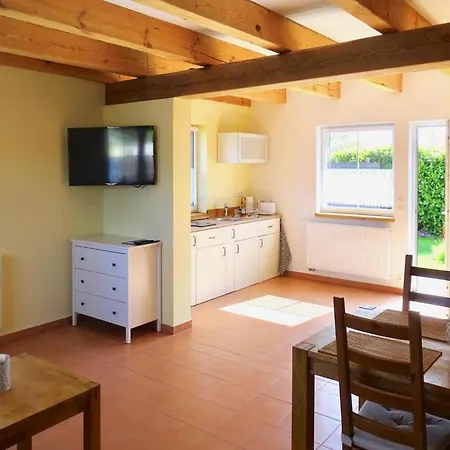 Neuendorfkrug, Luetow, Cleaning Included Apartment Lutow